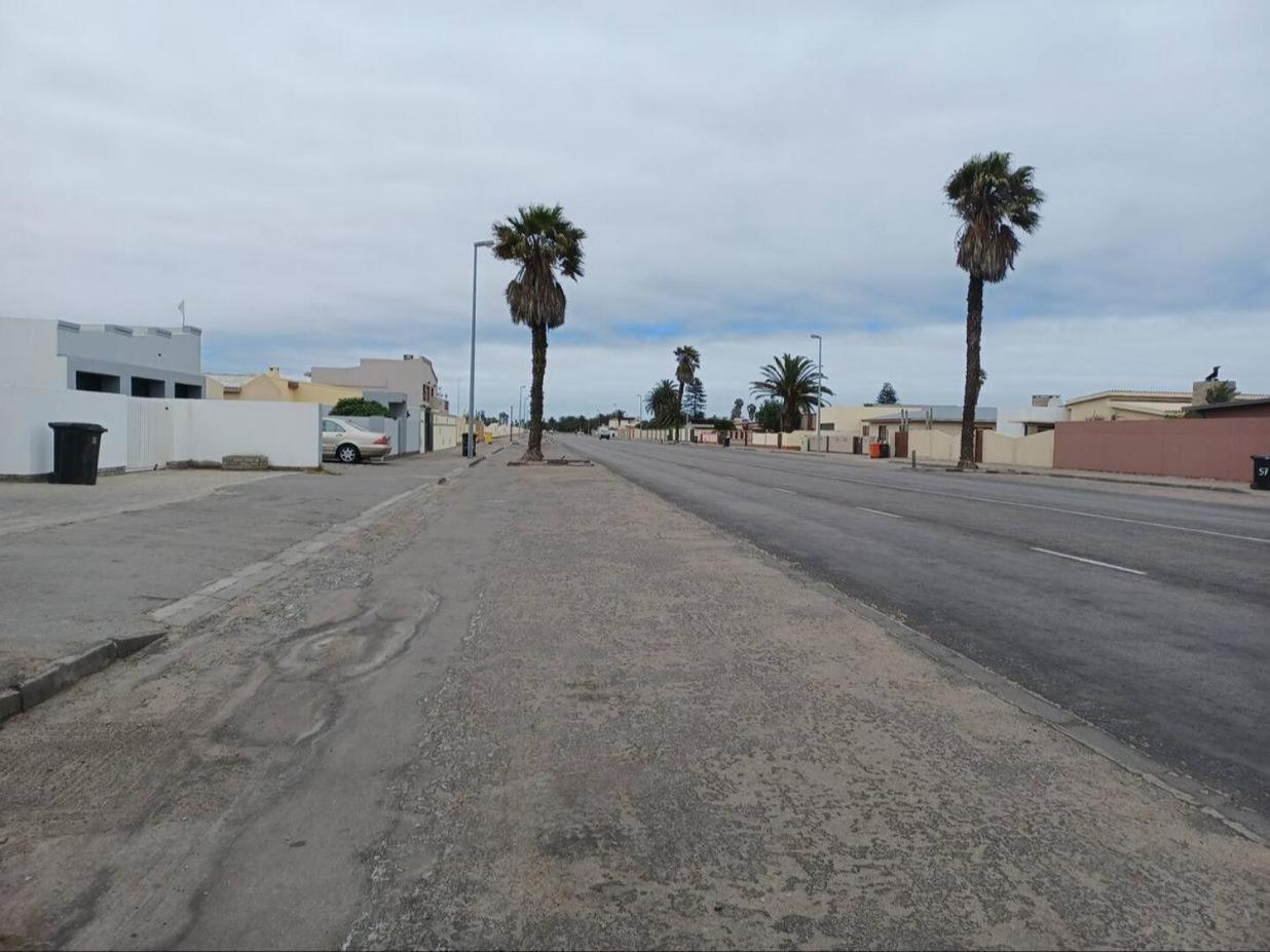Carlo'S Boutique Guesthouse Walvis Bay Ngoại thất bức ảnh