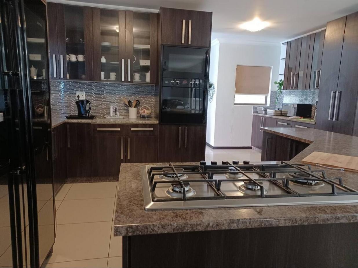 Carlo'S Boutique Guesthouse Walvis Bay Ngoại thất bức ảnh